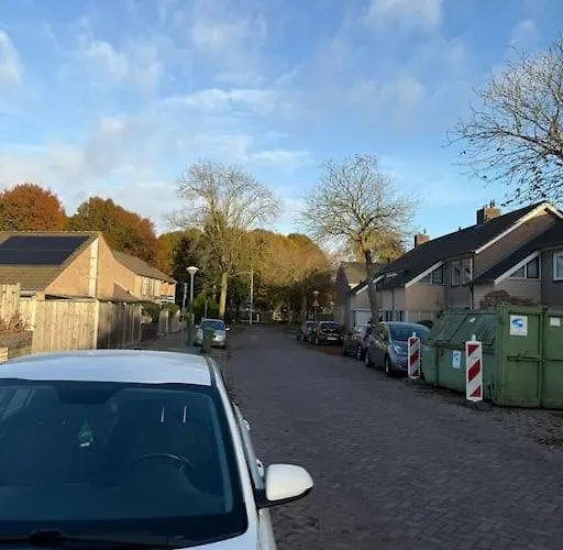 Expats House 2 Ferienhaus