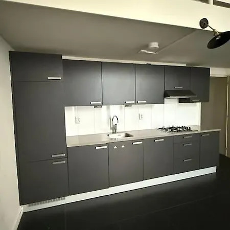 Expats House 2